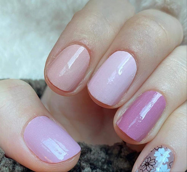 Daisy Jane Baby Pink Holographic Nail Polish - Etsy | Pale pink nails, Pink  holographic nails, Pink sparkle nails